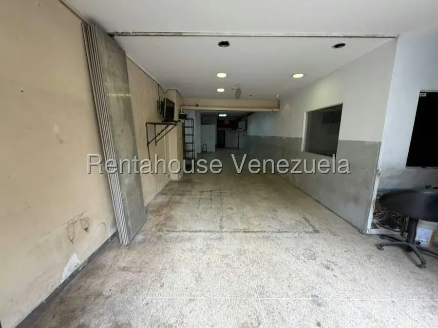 Local Comercial en Alquiler en Parroquia La Candelaria, Distrito Metropolitano - 3