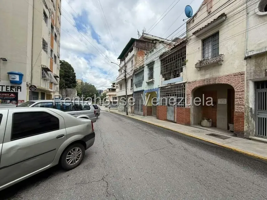 Local Comercial en Alquiler en Parroquia La Candelaria, Distrito Metropolitano - 10