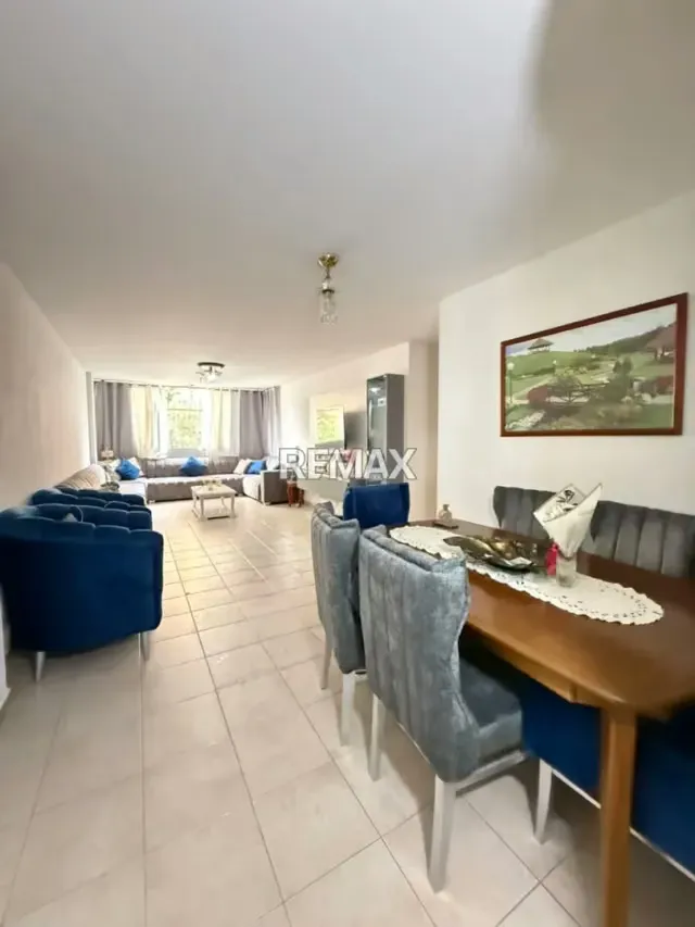 ¡EXCLUSIVO APARTAMENTO EN ALQUILER – AVENIDA LARA! A pocos metros del Country Club. Comodidad, amplitud y una ubicación inmejorable.