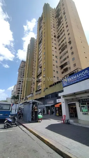 Apartamento (1 Nivel) en Alquiler en Parroquia San Jose, Distrito Metropolitano - 13