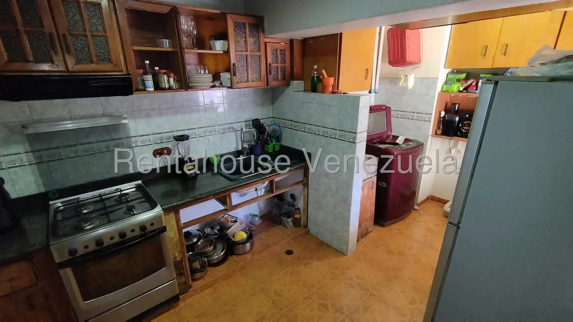 Apartamento (1 Nivel) en Alquiler en Parroquia San Jose, Distrito Metropolitano - 4