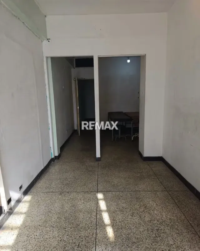 Local en Alquiler en Altagracia (Primer piso) - 10