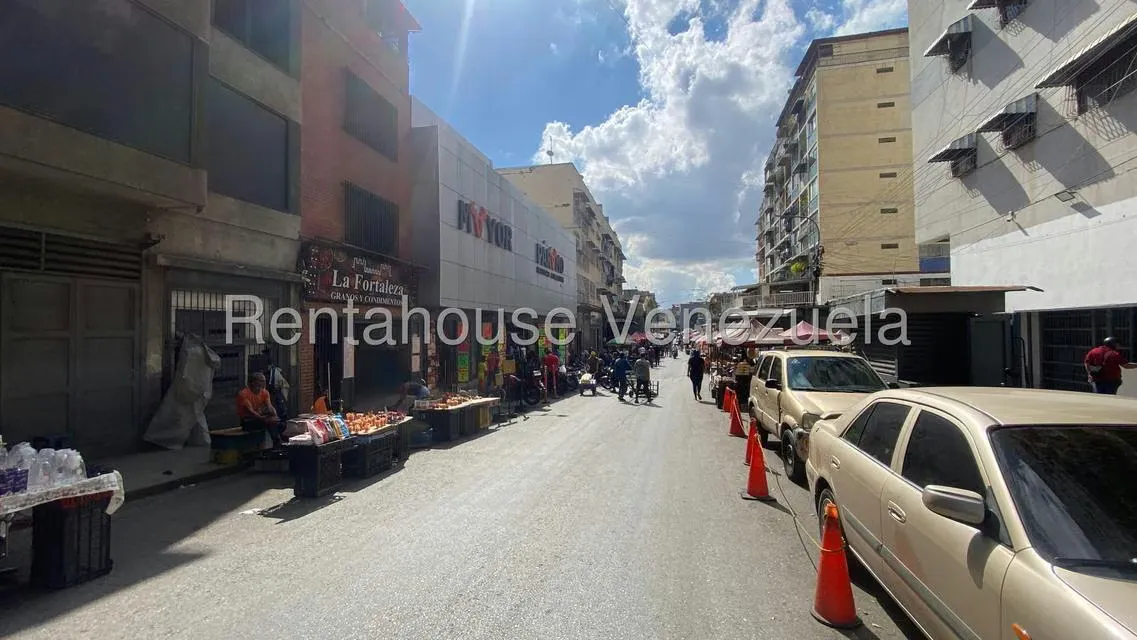 Apartamento (1 Nivel) en Venta en Quinta Crespo, Distrito Metropolitano - 3