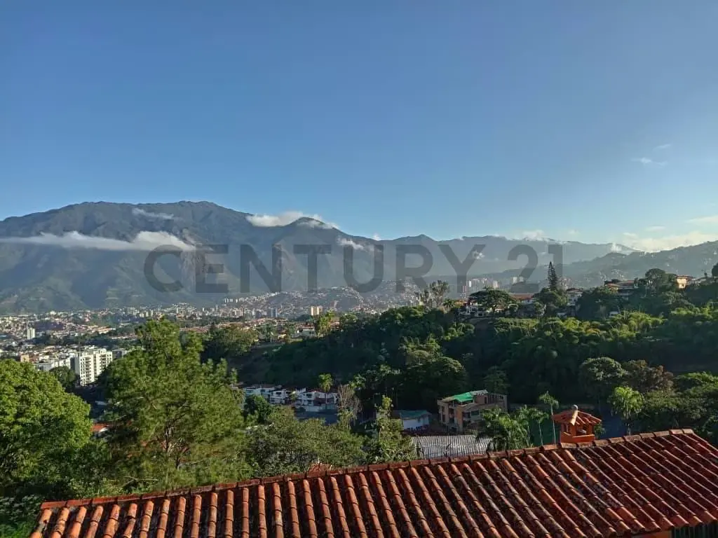 Vendo casa en La Av Tamanaco de Macaracuay con excelente vista al Avila - 8