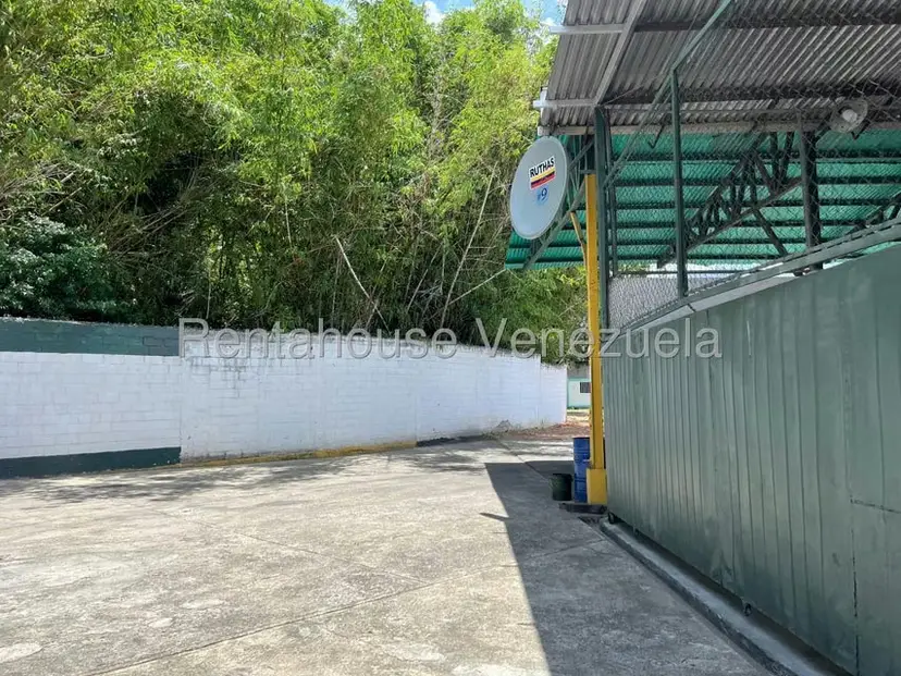 Comercial (Galpon - Deposito) en Alquiler en Guatire, Miranda