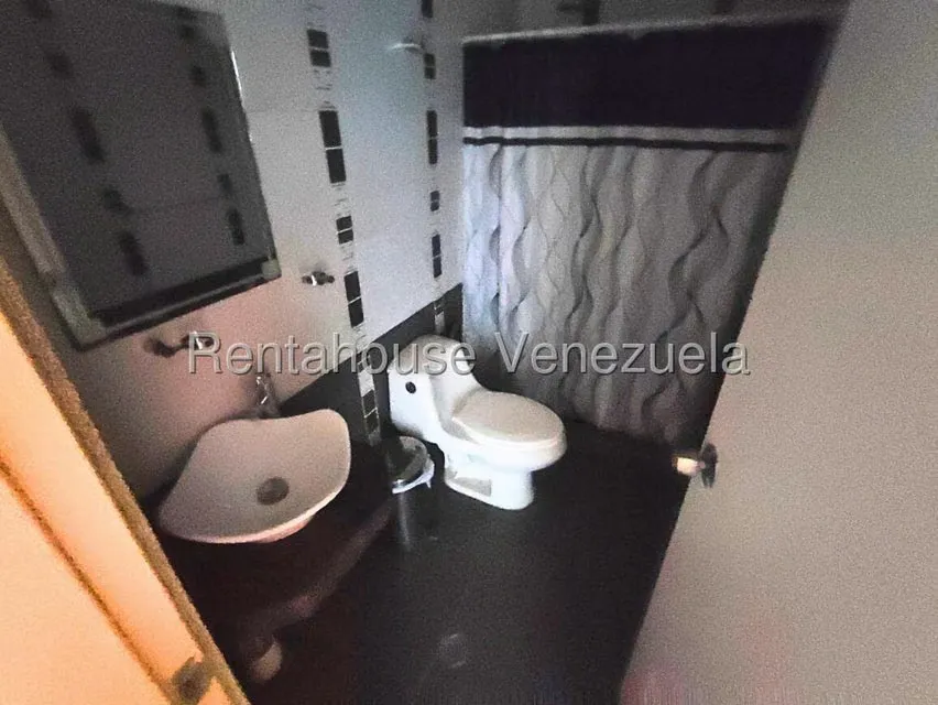 Casa (Multipes Niveles) en Venta en Municipio Carrizal, Miranda - 23