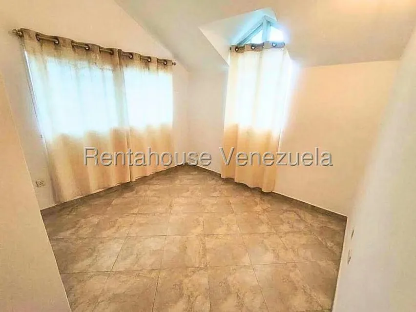 Casa (Multipes Niveles) en Venta en Municipio Carrizal, Miranda - 8