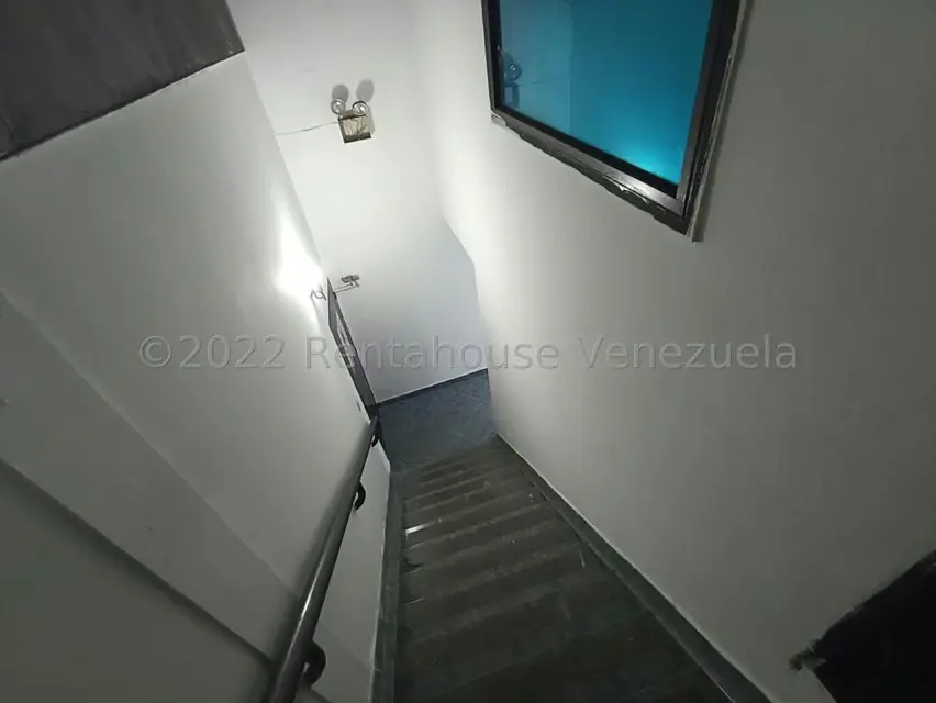 Edificio en Venta en Avenida Constitucion, Aragua - 21