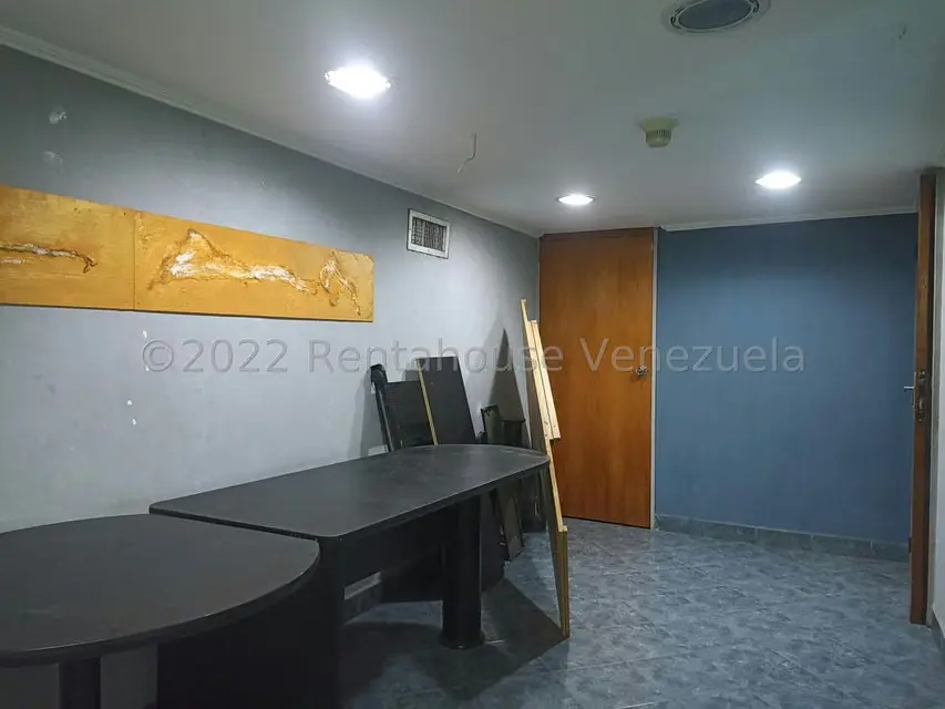 Edificio en Venta en Avenida Constitucion, Aragua - 23