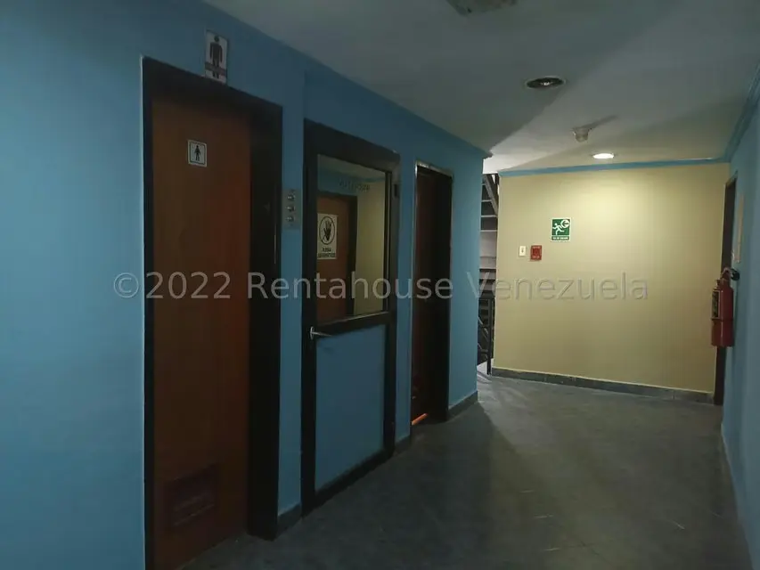 Edificio en Venta en Avenida Constitucion, Aragua - 25