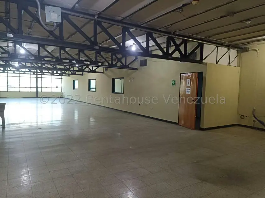 Edificio en Venta en Avenida Constitucion, Aragua - 33