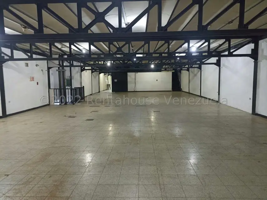 Edificio en Venta en Avenida Constitucion, Aragua - 37