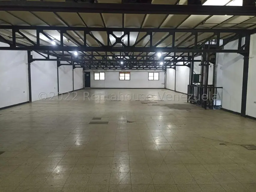 Edificio en Venta en Avenida Constitucion, Aragua - 40