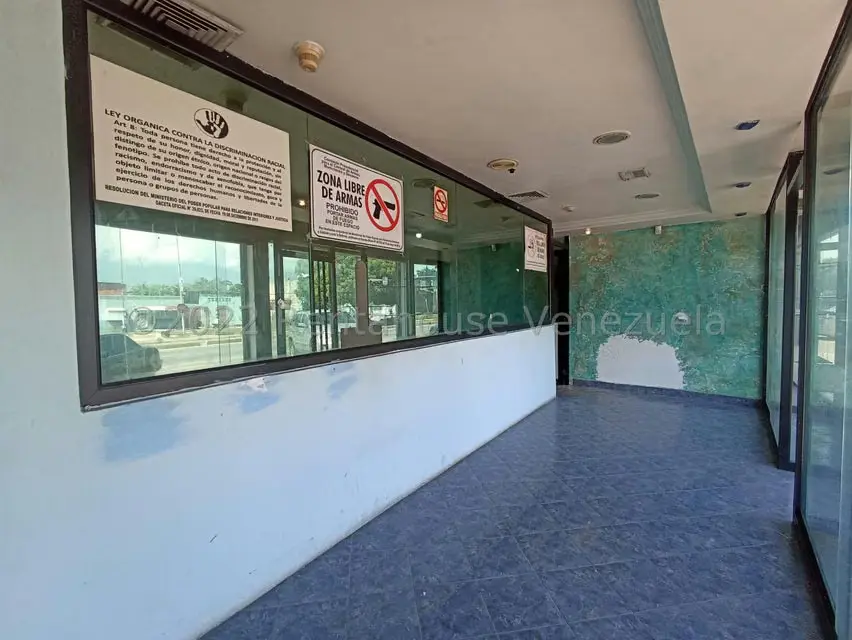 Edificio en Venta en Avenida Constitucion, Aragua - 4