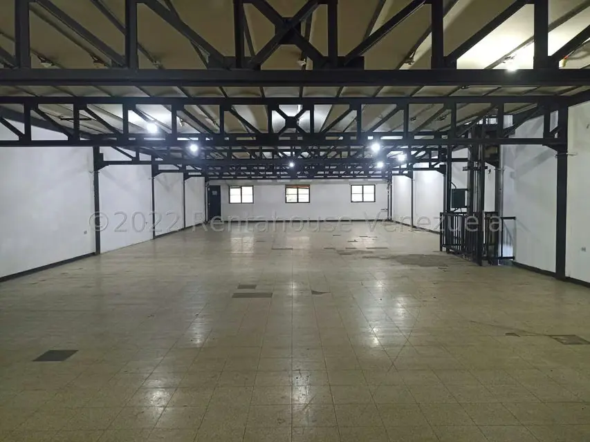 Edificio en Venta en Avenida Constitucion, Aragua - 41