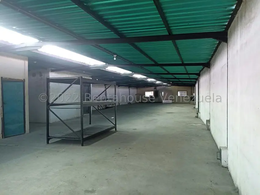 Edificio en Venta en Avenida Constitucion, Aragua - 47