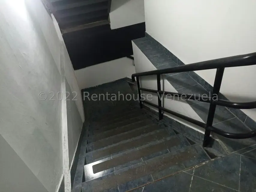 Edificio en Venta en Avenida Constitucion, Aragua - 50