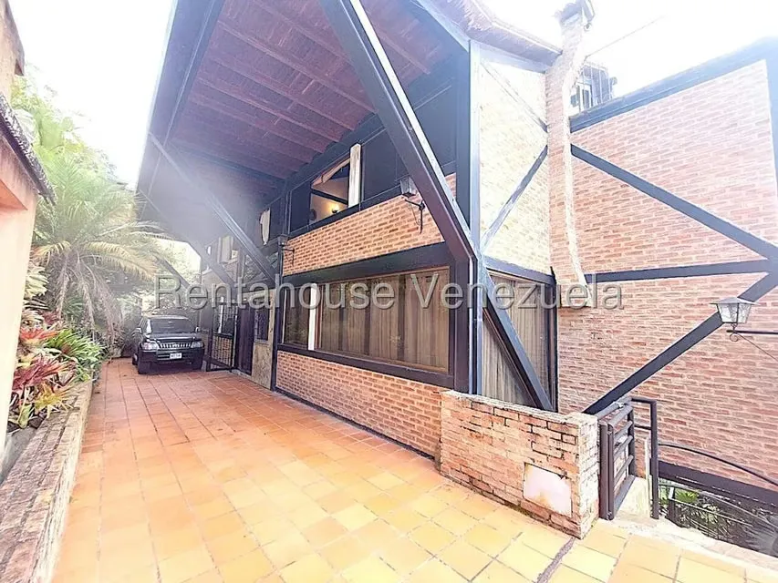 Casa (Duplex) en Venta en El Hatillo, Distrito Metropolitano - 2
