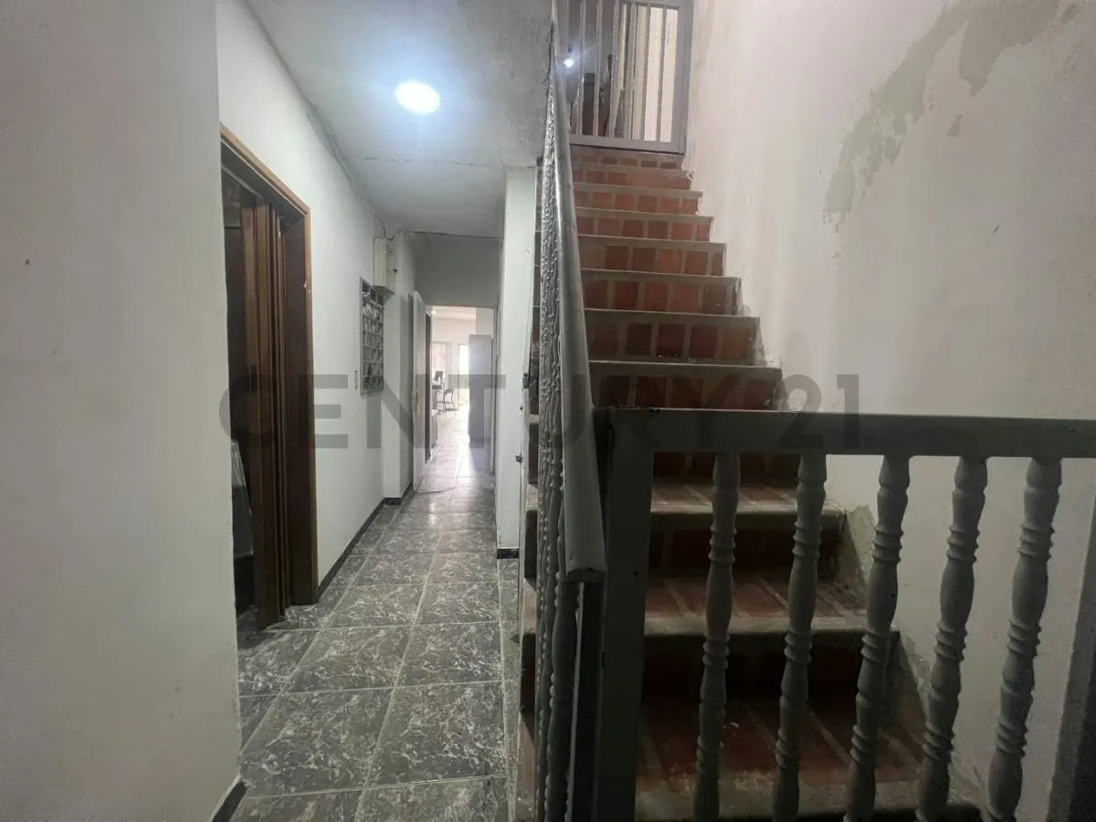 Casa comercial para instituto medico u oficinas en Los Rosales - 5
