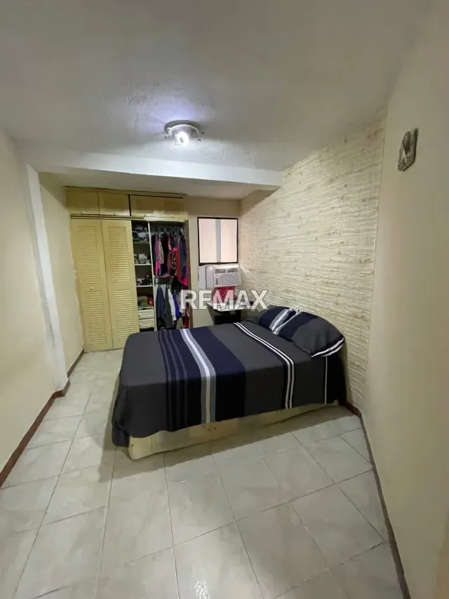 Casa en La Granja Naguanagua a remodelar - 11