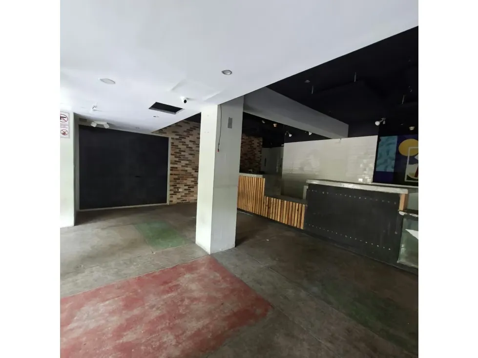 Santa Paula Local en Venta - 3
