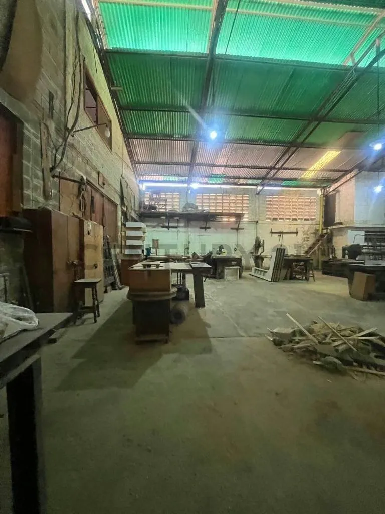 Venta de Galpón Comercial (ideal taller carpintero) Valencia, Carabobo - 11