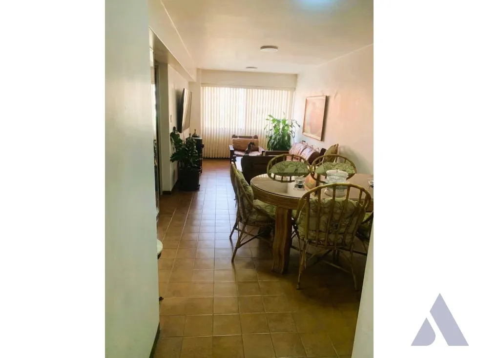 Alquilo habitación 10m2 Lomas del Ávila 1155 - 3