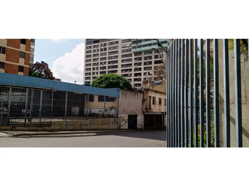 Local en venta 500m², Av Libertador con calle Negrin - 2