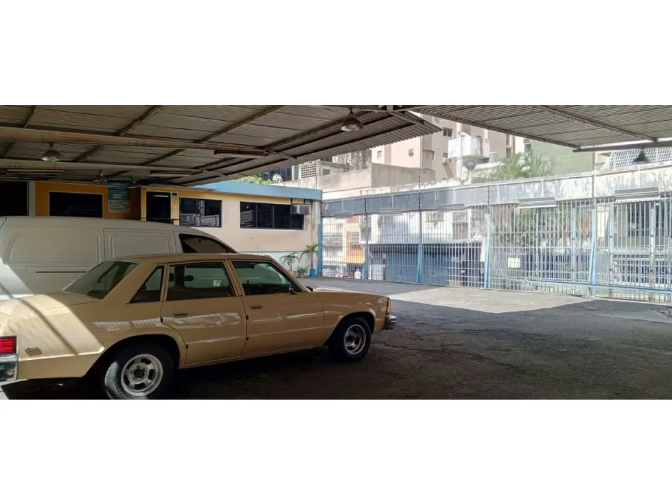 Local en venta 500m², Av Libertador con calle Negrin - 7