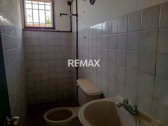 VENDE LOCAL COMERCIAL 56M2 FRENTE AL MALECON DE CHICHIRIVICHE FALCON - 8