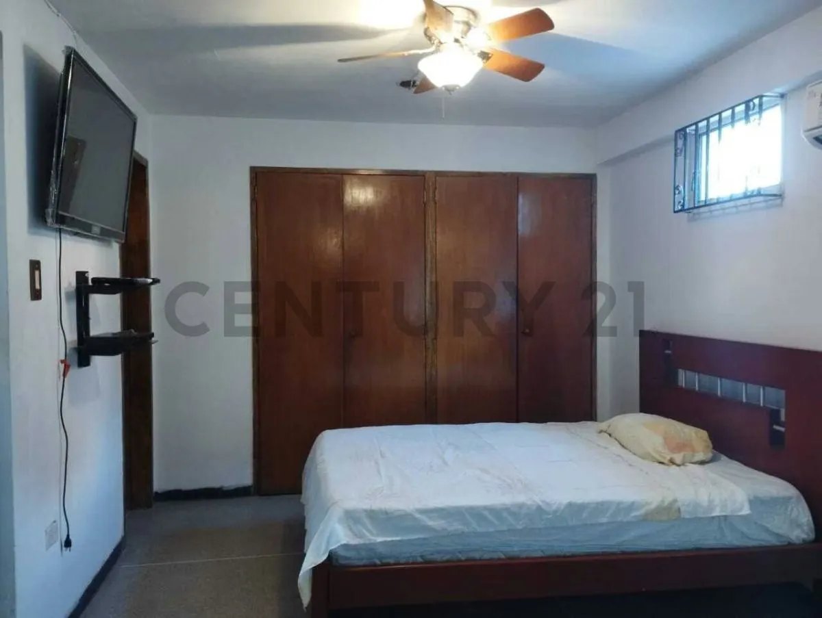 Cómoda Casa en Los Dos Caminos , Caracas - 15