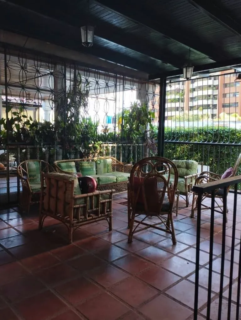 Cómoda Casa en Los Dos Caminos , Caracas - 20