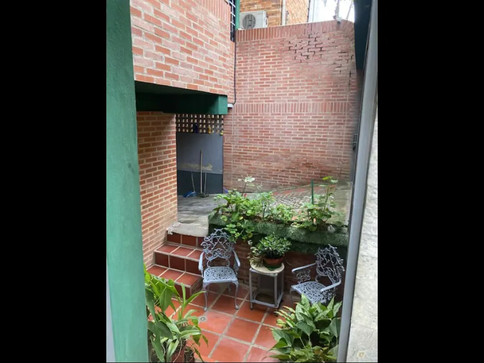 Vendo Casa en Urbanización Los Guayabitos - 28