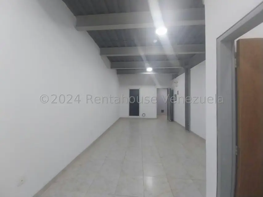 Oficina en Alquiler en Zona Industrial, Carabobo - 8