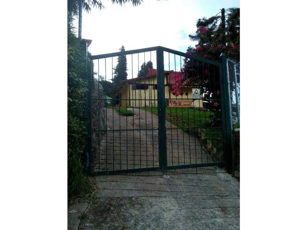 En venta Casa Campestre 1.215m2 La Colonia Tovar (vía Puerto Cruz) - 2