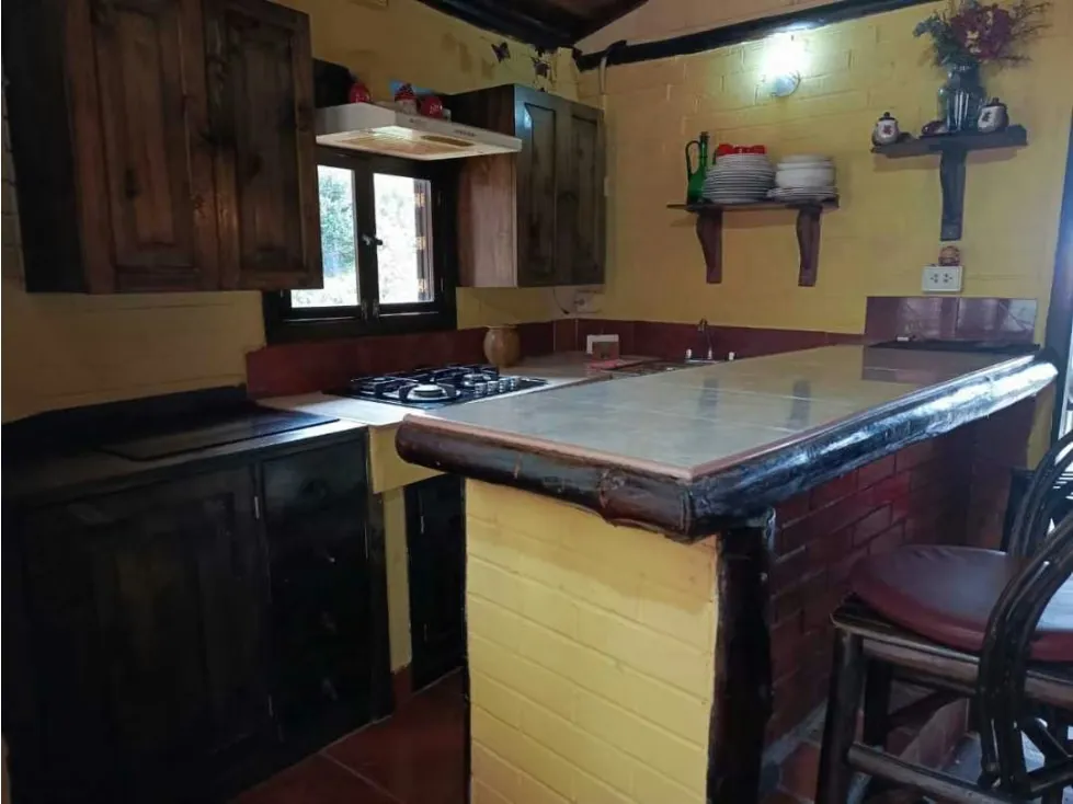 En venta Casa Campestre 1.215m2 La Colonia Tovar (vía Puerto Cruz) - 25