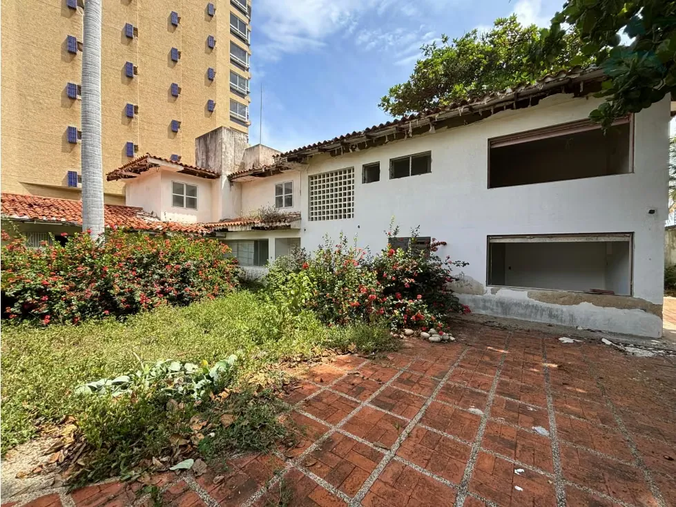 Se vende casa 2383m² 8h+2s/7b+s/8p Caraballeda - 4