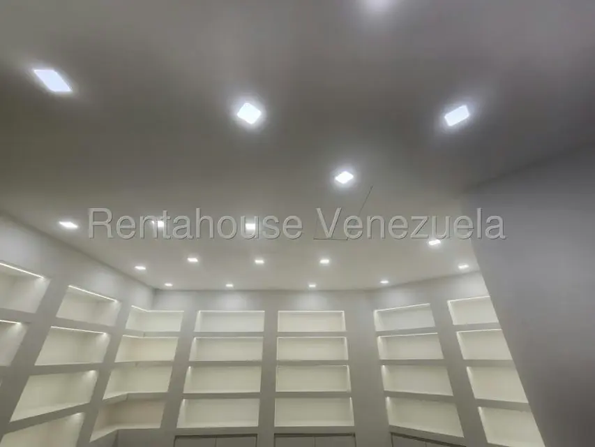 Oficina en Alquiler en La Trinidad, Distrito Metropolitano - 10