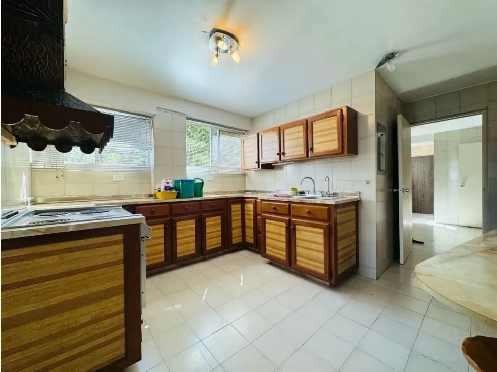 Se vende apartamento 206m2 3H+S/2.5B+S/2P Altamira - 9