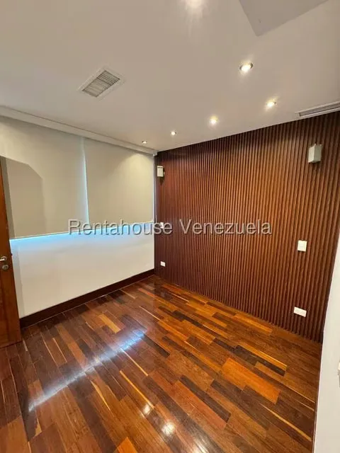 Apartamento (Penthouse) en Venta en La Tahona, Distrito Metropolitano - 16
