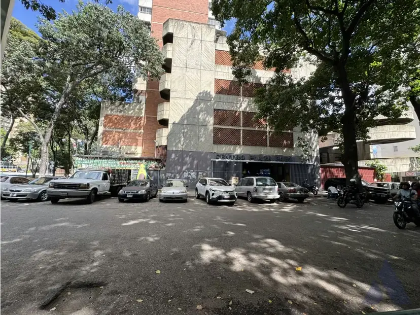 Alquilo local comercial 66m2 Centro Plaza Páez 2820