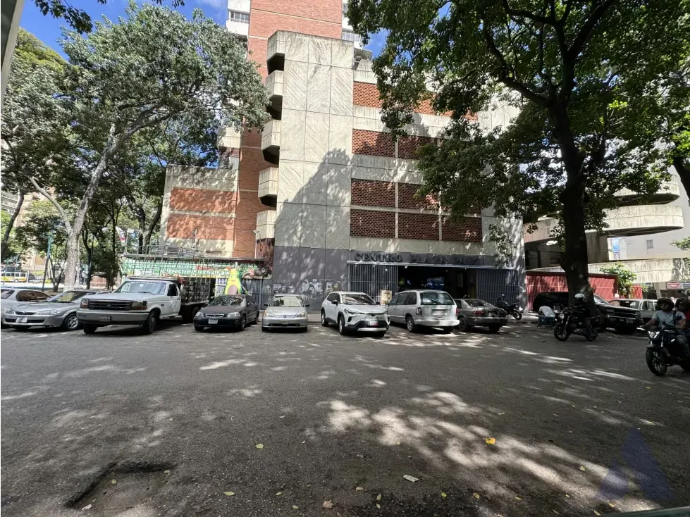 Alquilo local comercial 66m2 Centro Plaza Páez 2820