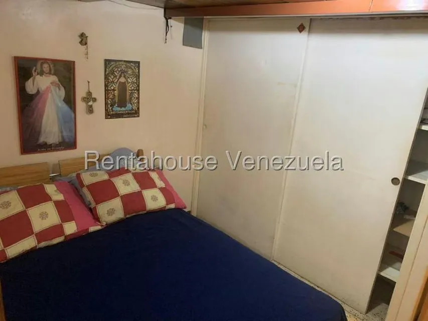 Apartamento (1 Nivel) en Alquiler en Colinas de Bello Monte, Distrito Metropolitano - 11