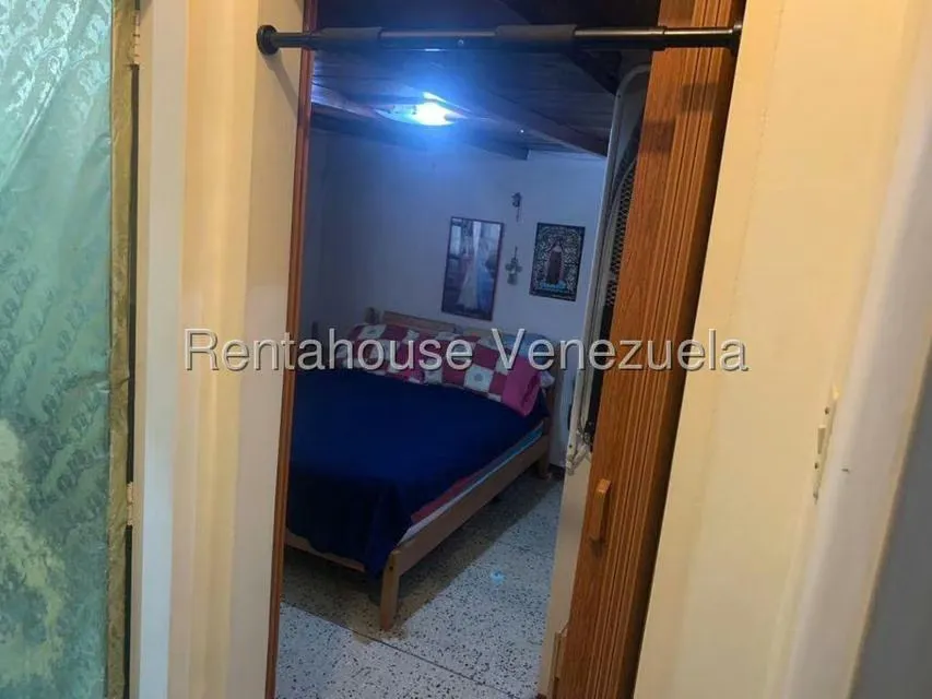 Apartamento (1 Nivel) en Alquiler en Colinas de Bello Monte, Distrito Metropolitano - 13
