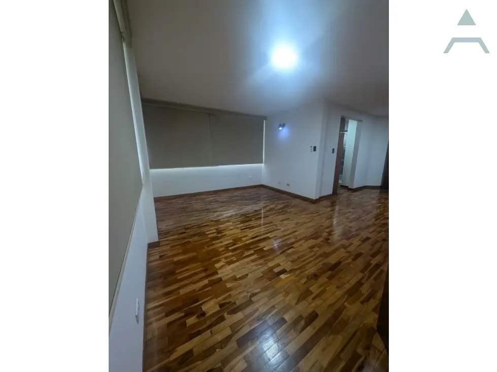 Se vende Apto PH 210m² 4h+s/3b+s/1p Cumbres de Curumo - 17