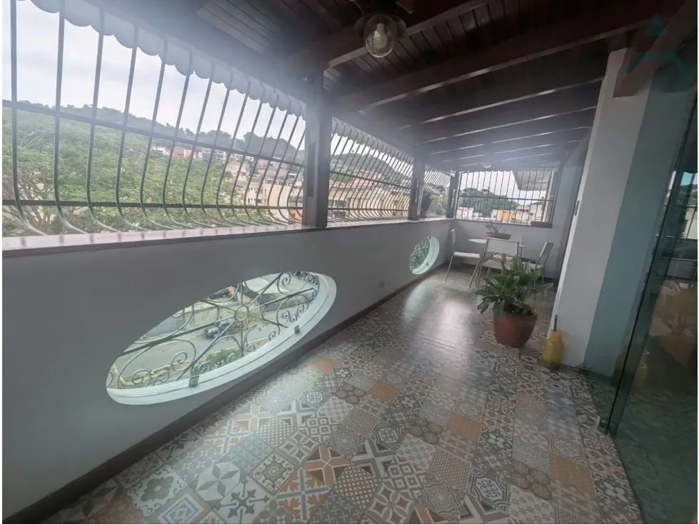 Se vende Apto PH 210m² 4h+s/3b+s/1p Cumbres de Curumo - 7