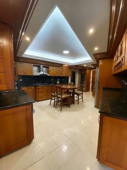 Venta de casa ubicada en exclusiva zona residencial - 4
