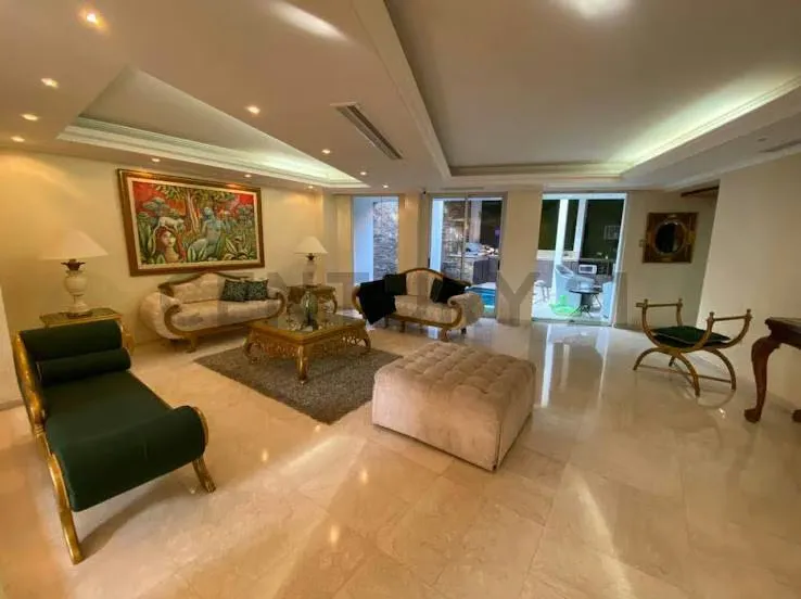 Venta de casa ubicada en exclusiva zona residencial - 9