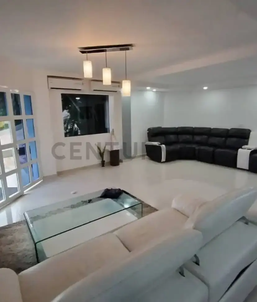 Casa de playa, cerca de Cumaná, a pocos minutos del peaje (1.5km de distancia)