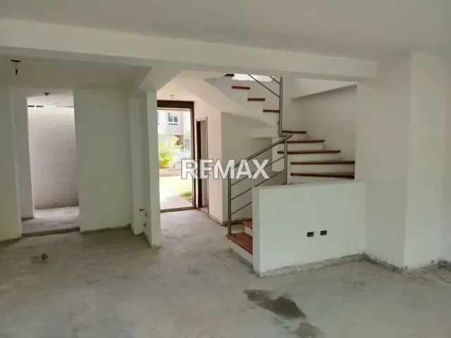 TOWNHOUSE EN VENTA, MERCADO PRIMARIO, OBRA GRIS.COLINAS DEL VIENTO CONJUTO BORA - 3
